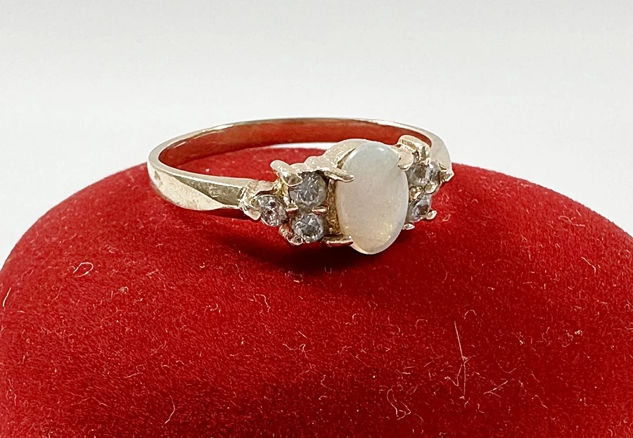 ciekawy-zloty-pierscionek-proby-585-r-14-material-zloto