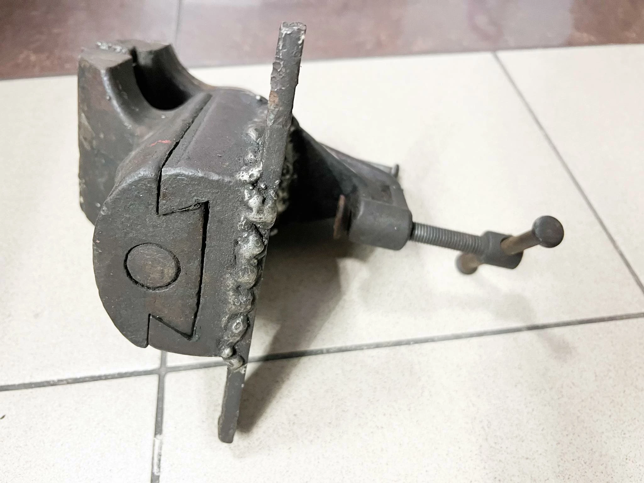 stare-imadlo-pfu-szerokosc-szczek-1234