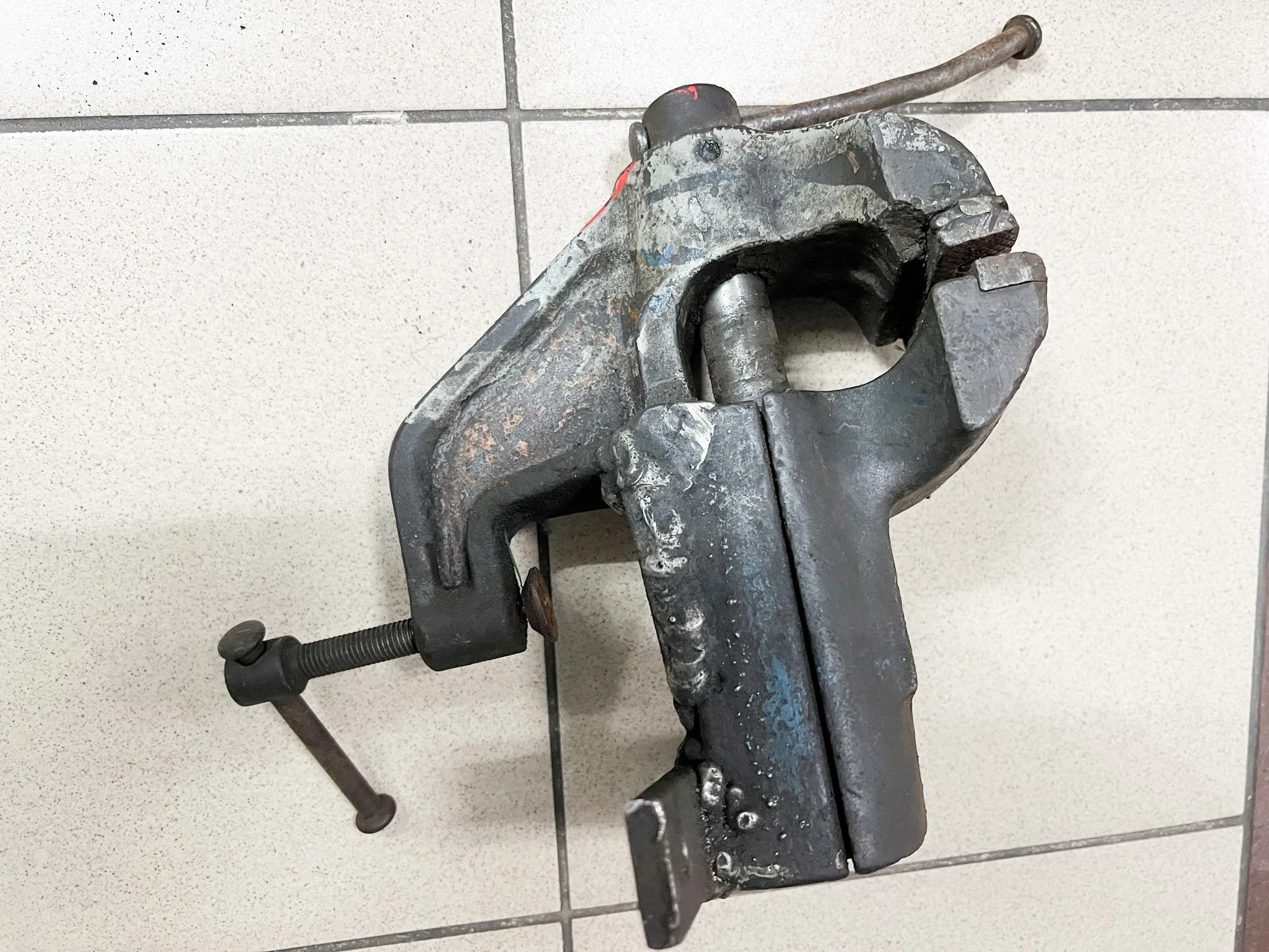 stare-imadlo-pfu-rodzaj-imadla-reczne