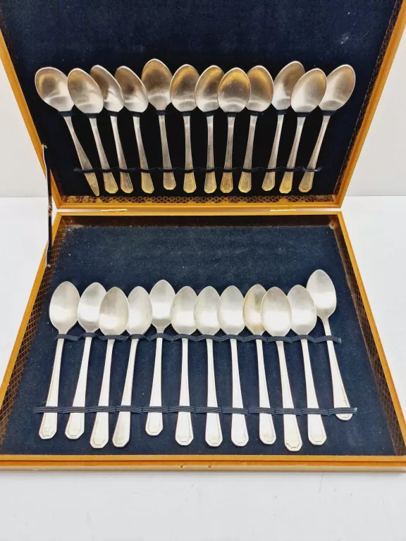 zestaw-24-posrebrzanych-lyzeczek-w-pudelku-jednosci-narodowej-45-sj-wroclaw