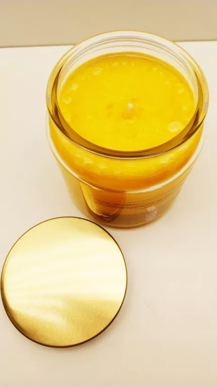 swieca-zapachowa-yankee-candle-425-g-ananas-marka-yankee-candle