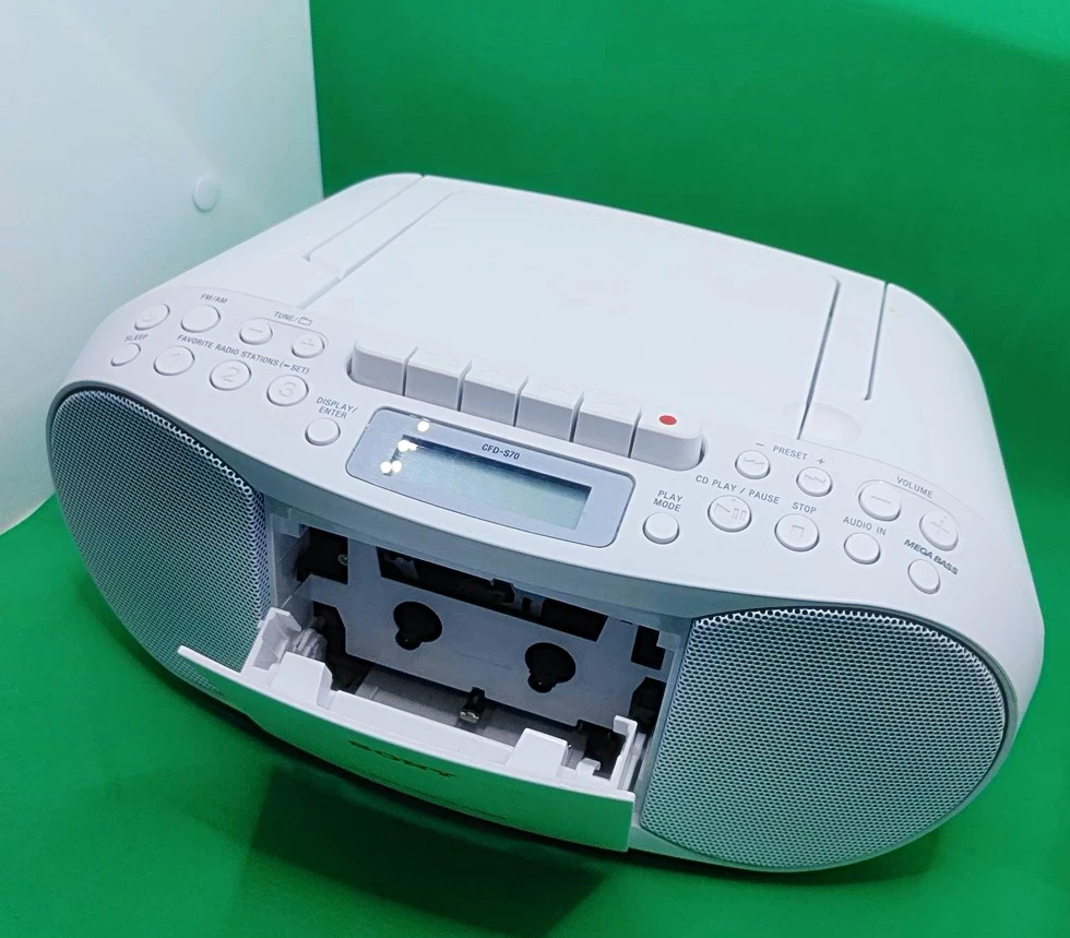 boombo-sony-cfd-s70b-super-stan-stan-uzywany