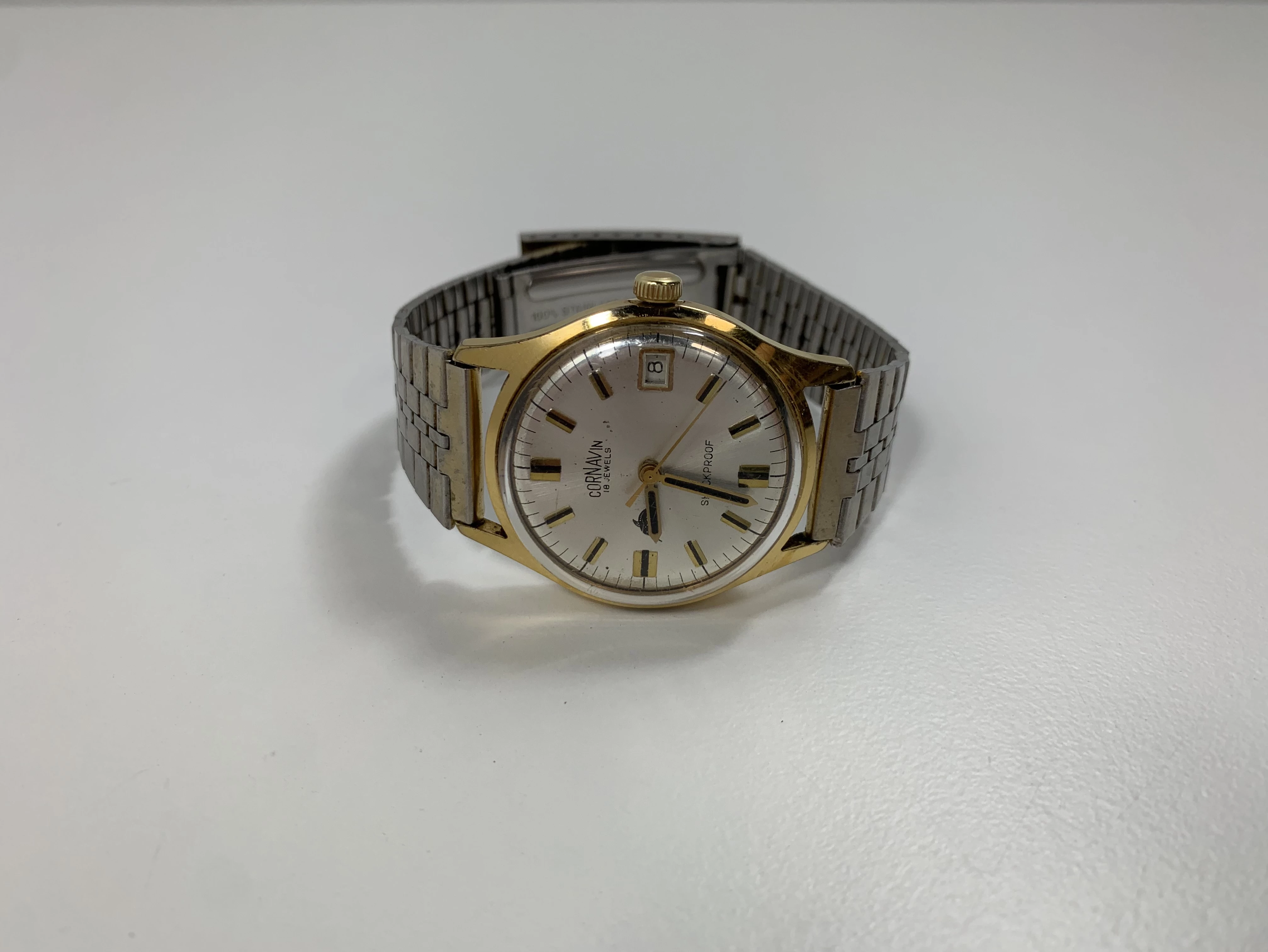 zegarek-cornavin-18-jewels-z-datownikiem-typ-nareczny