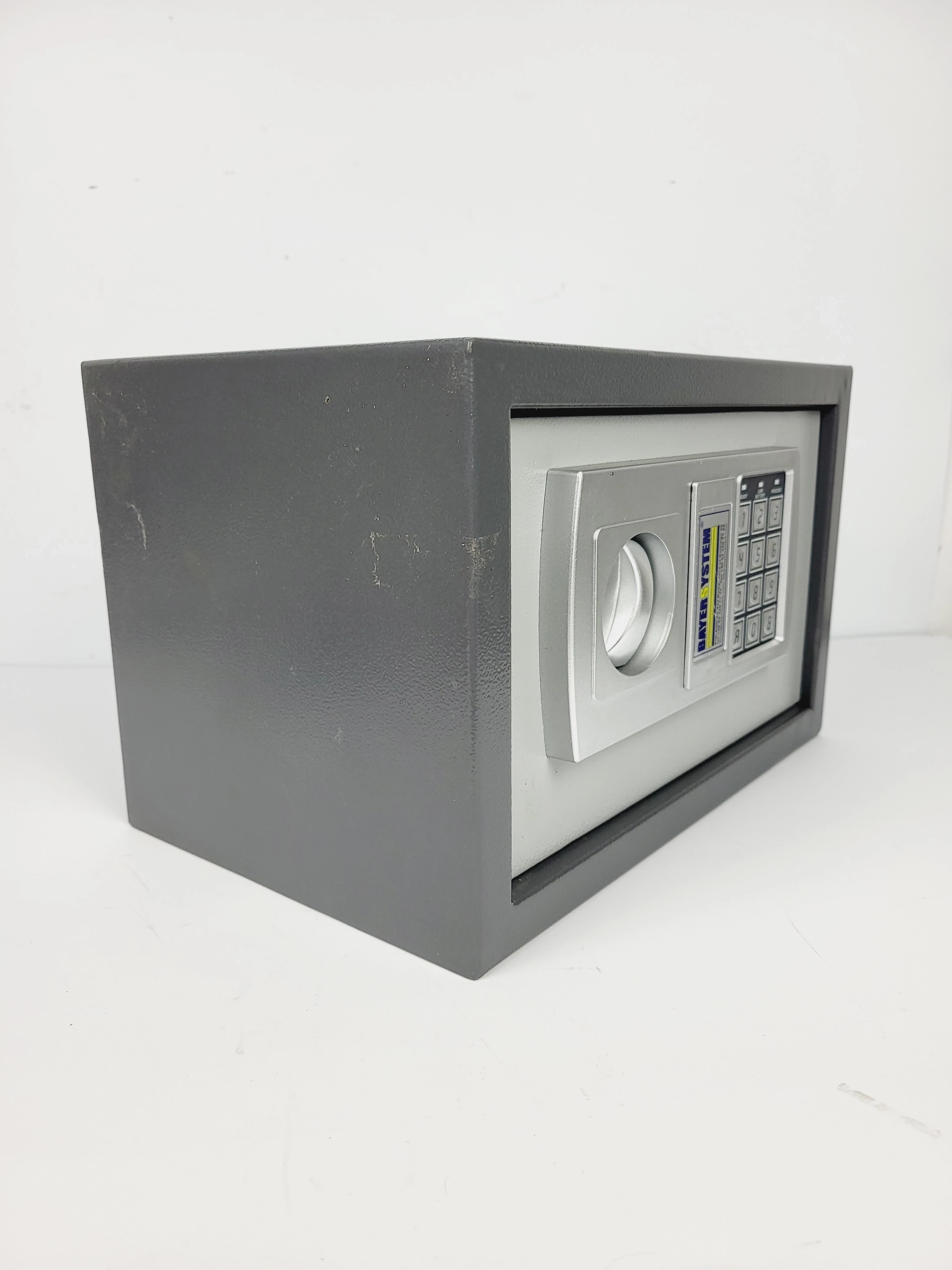sejf-na-zamek-elektroniczny-stan-uzywany