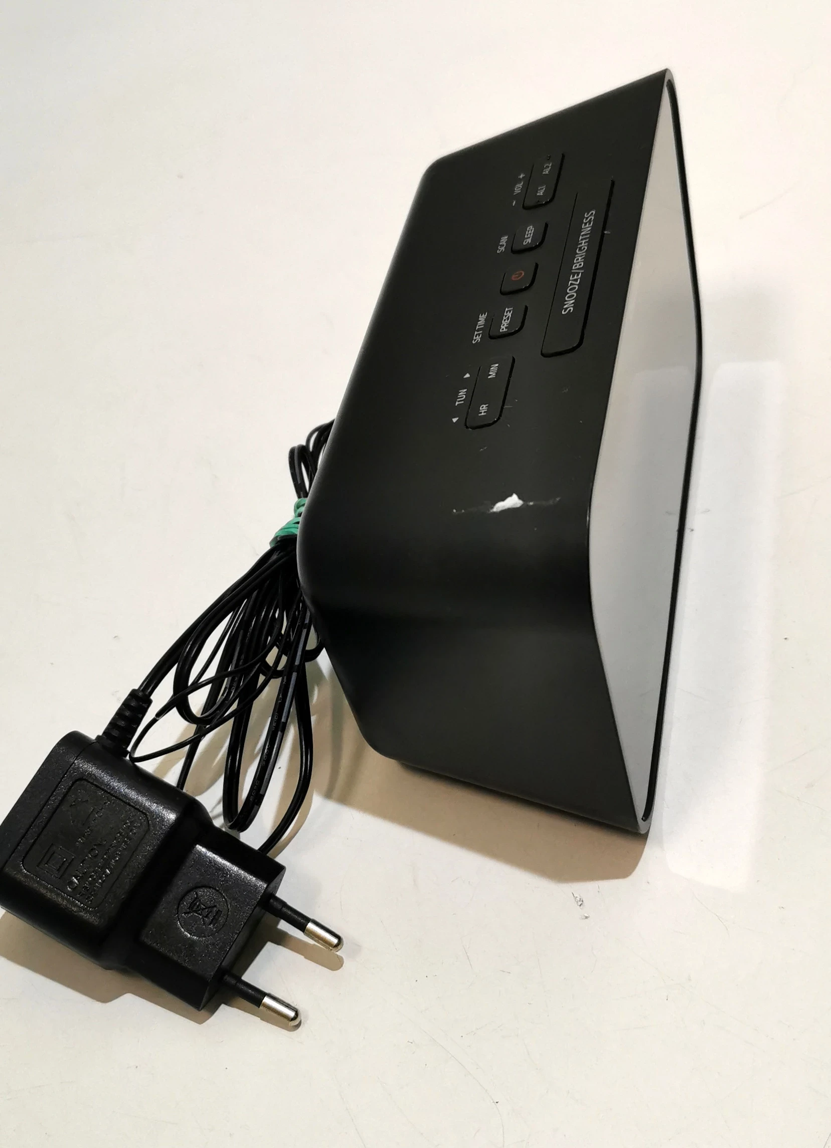 radiobudzik-philips-tar3306-marka-philips