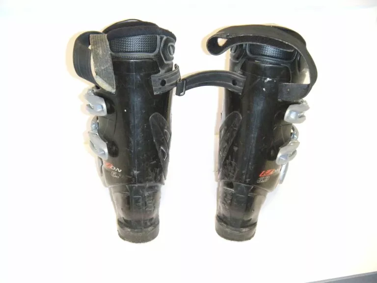 buty-narciarskie-head-ezon-260-265-liczba-klamer-4