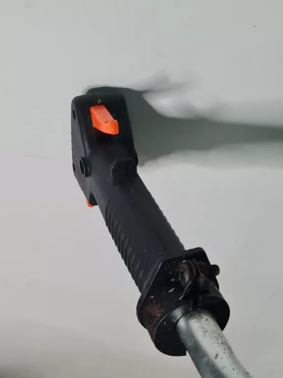 kosa-spalinowa-marka-verto