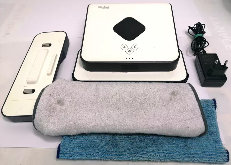 IROBOT BRAAVA 390T KOŃCÓWKI STACJA ŁADUJĄCA