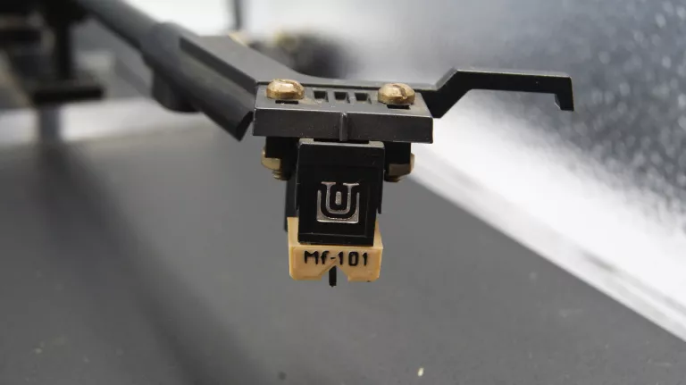 gramofon-unitra-fonica-gs-461-wbudowany-przedwzmacniacz-nie