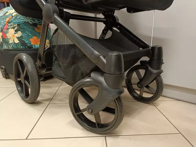 WÓZEK DZIECIĘCY 3W1 SUPER STAN!