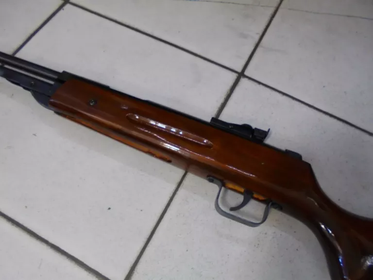 WIATRÓWKA KARABINEK LIDER 44 KAL. 4,5 MM