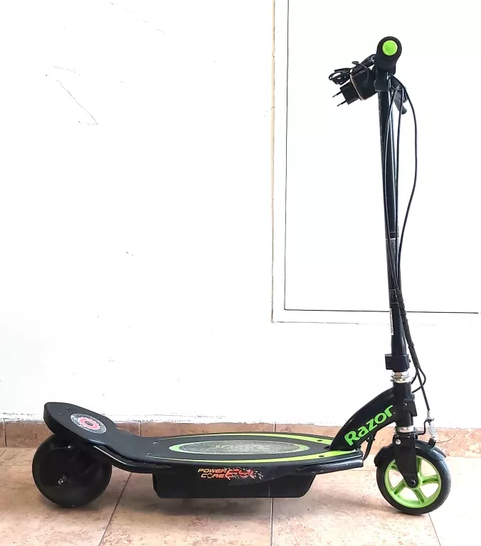 HULAJNOGA ELEKTRYCZNA RAZOR POWER CORE E90 12V
