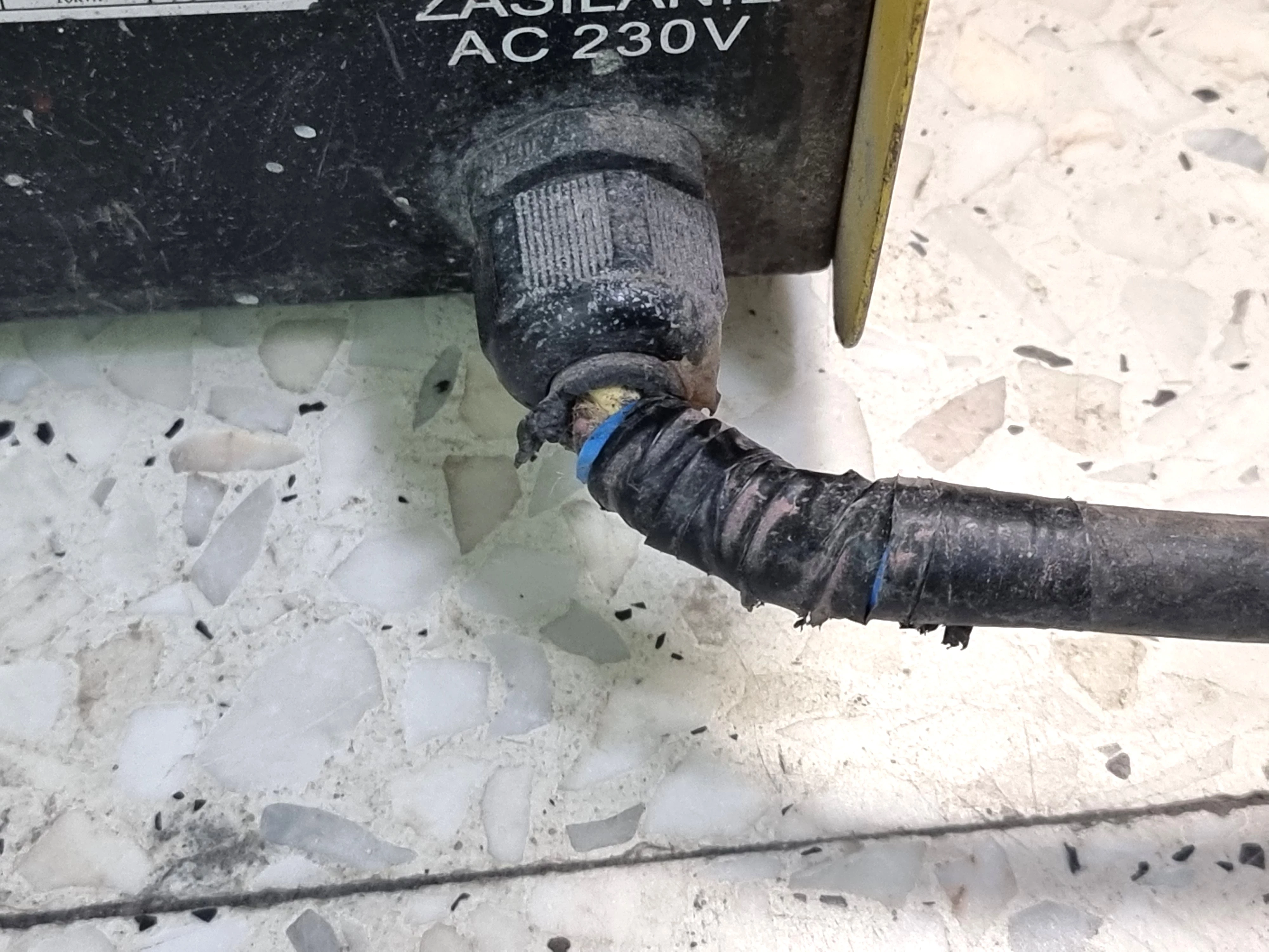 spawarka-inwertorowa-magnum-thf-220p-marka-magnum