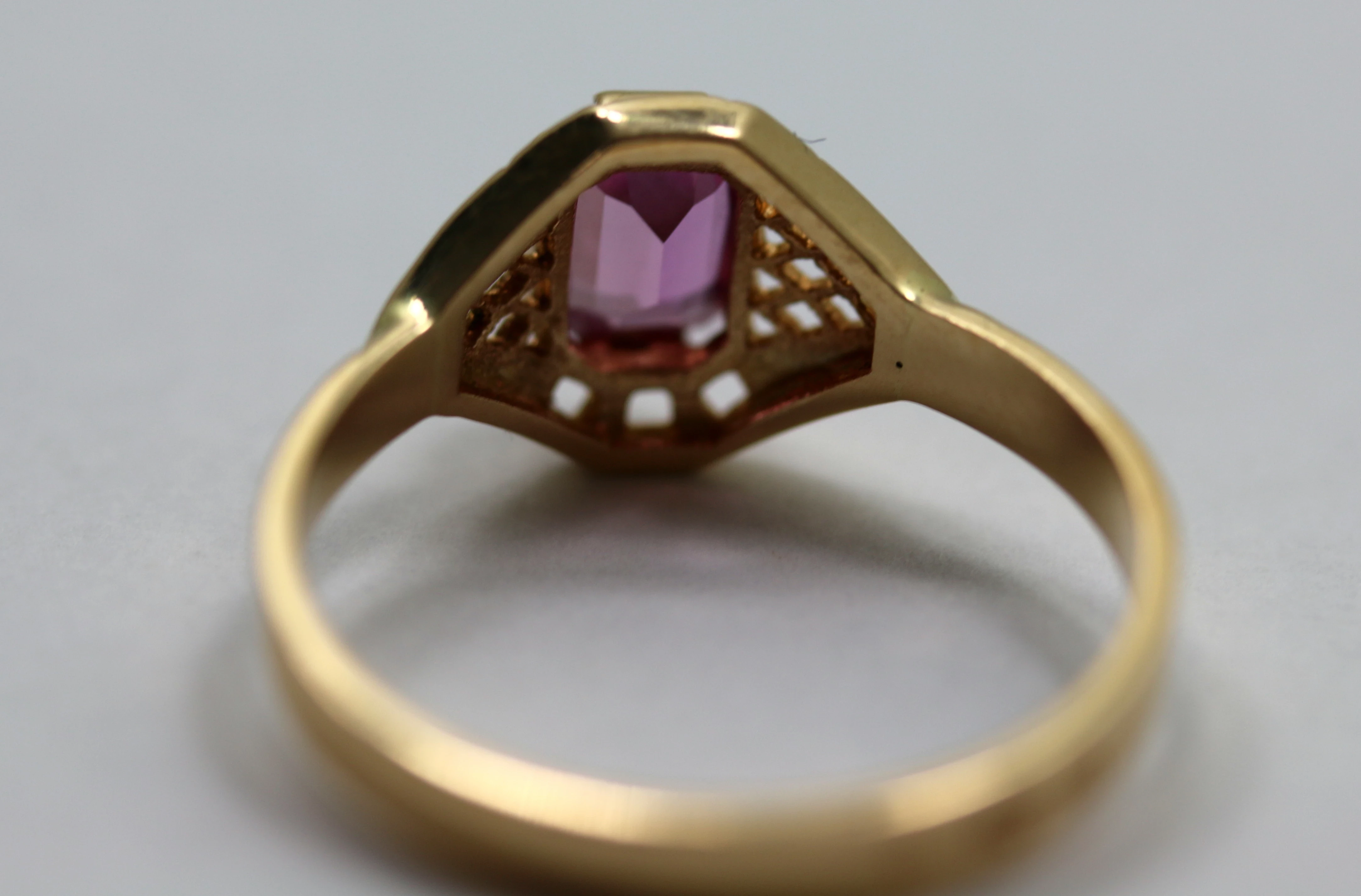 zloty-pierscionek-p585-w299-r19-cechy-brak