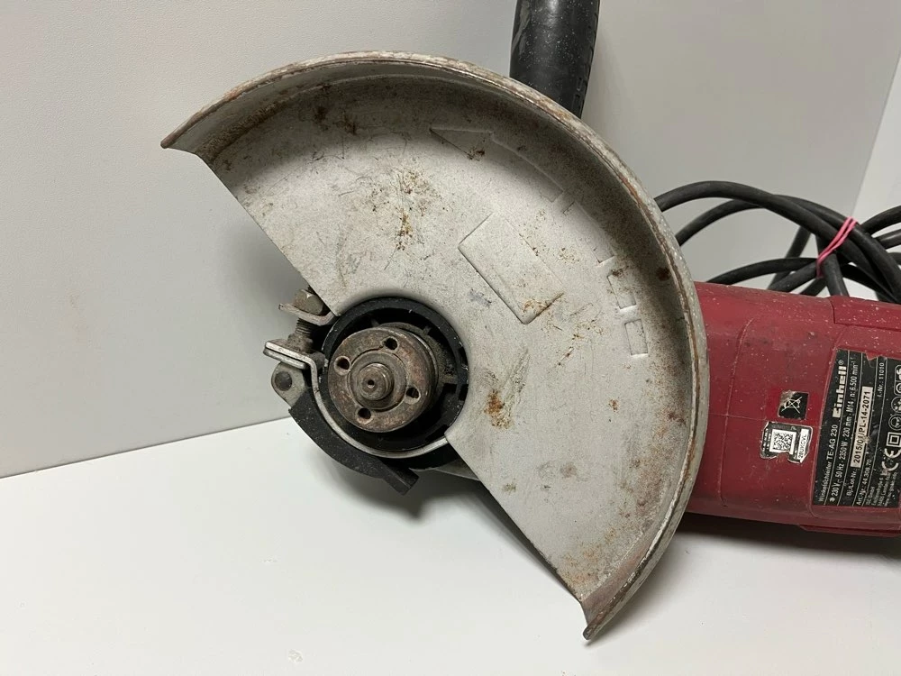 szlifierka-katowa-einhell-te-ag-230-80-2350w-marka-einhell