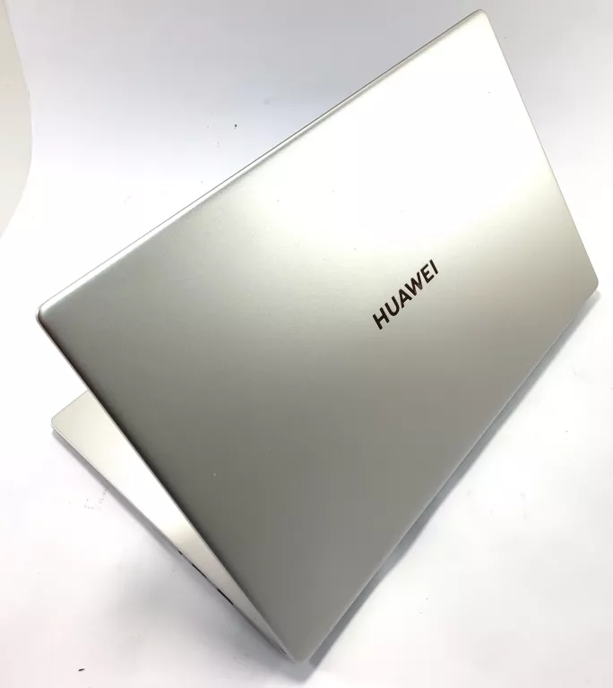 huawei-matebook-d15-i5-1020-5128-przekatna-ekranu-1560