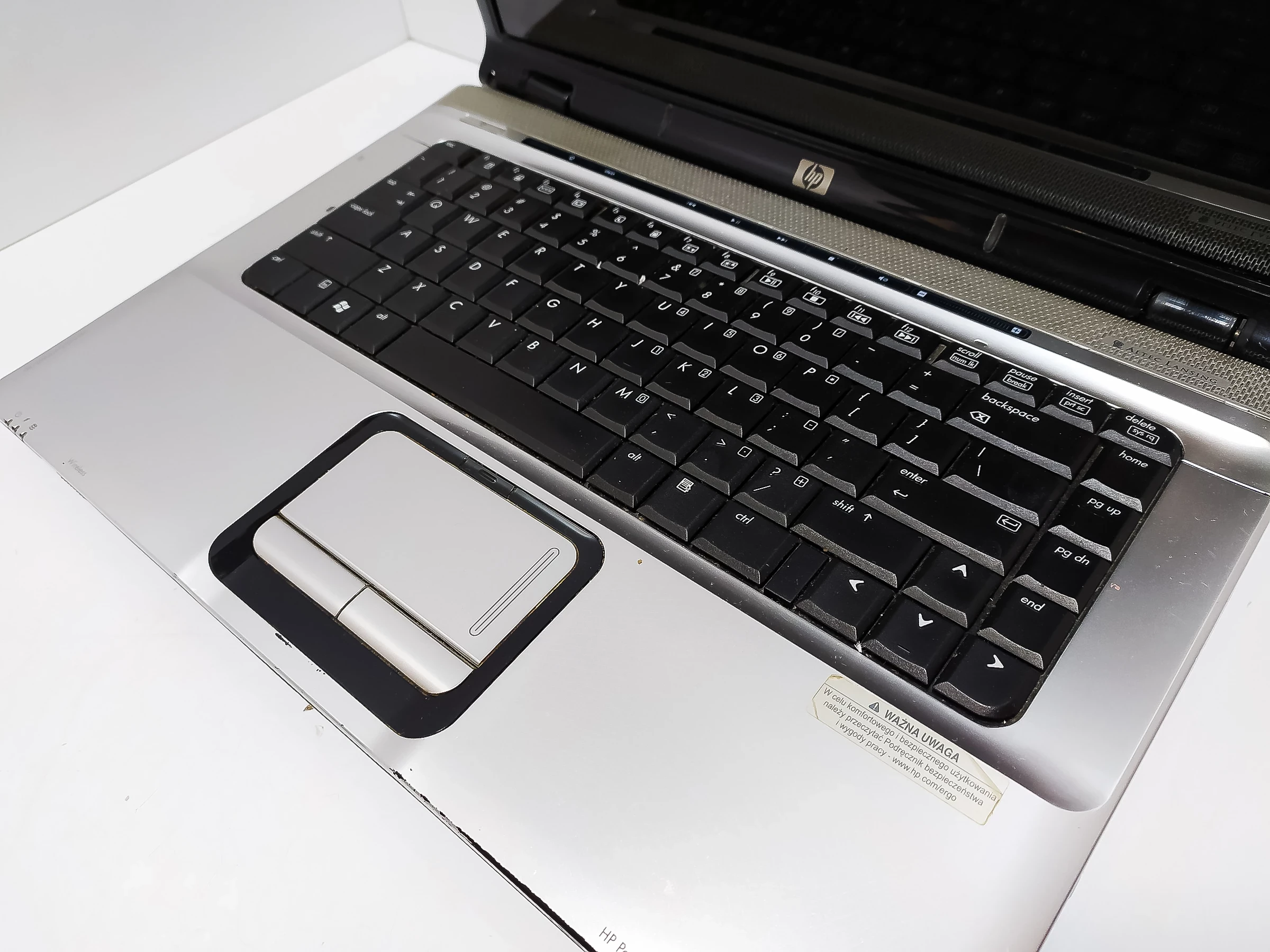 laptop-hp-pavilion-dv6000-przekatna-ekranu-154