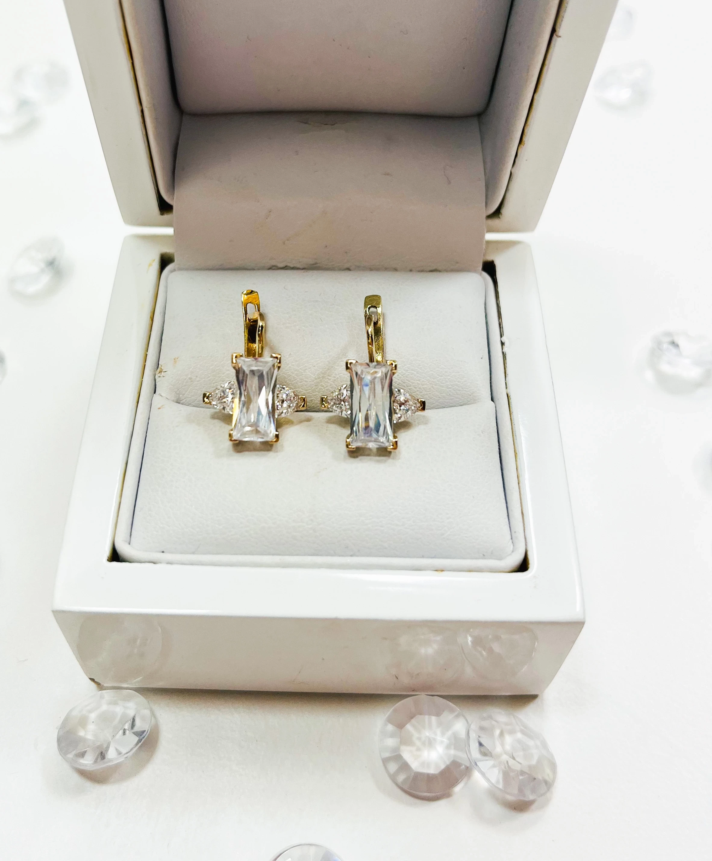 zlote-kolczyki-z-cyrkoniami-585pr-474g-rodzaj-2205-16