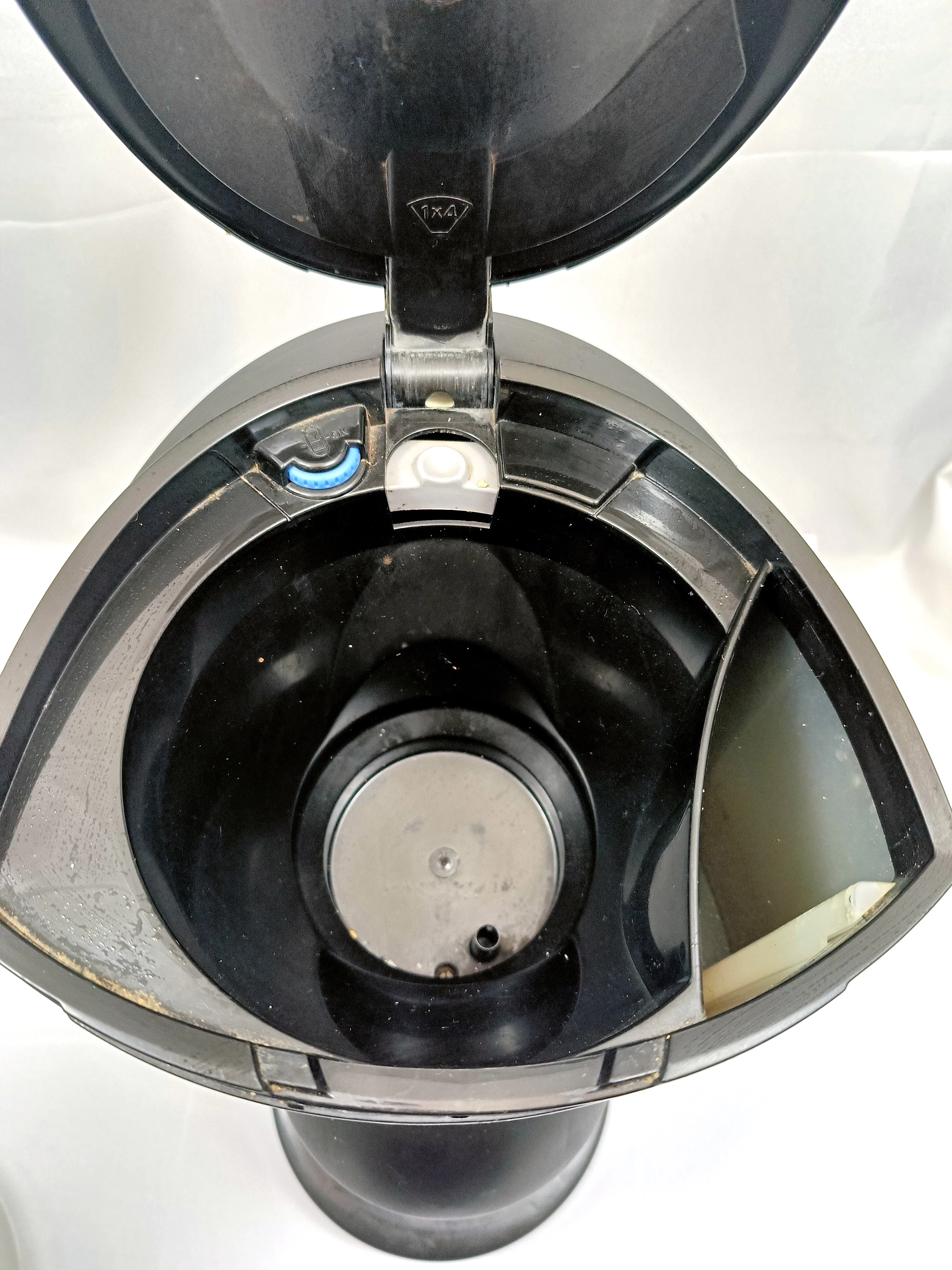 ekspres-przelewowy-philips-essence-hd7624-moc-1400