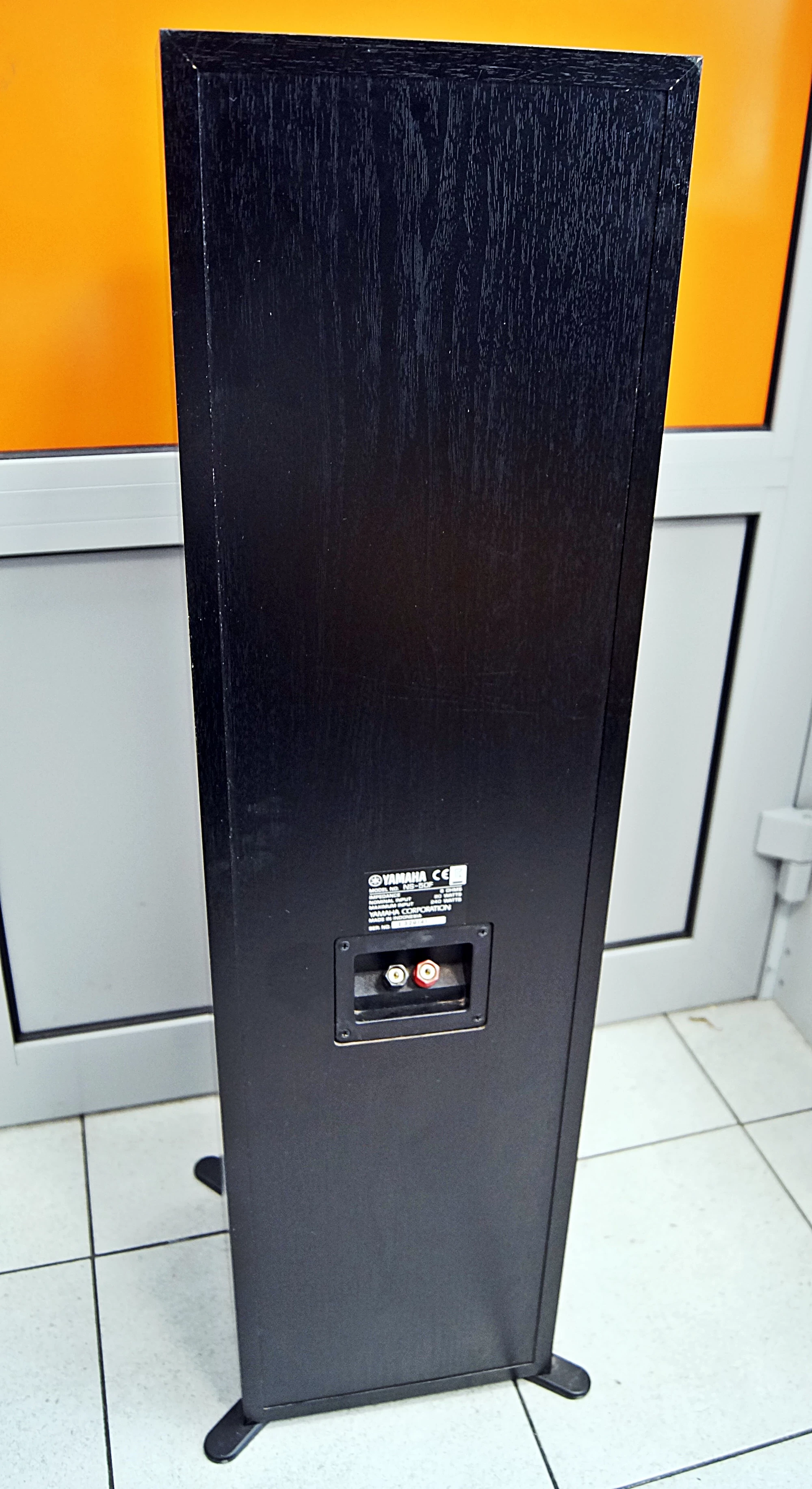 kolumny-yamaha-ns-50f-czarny-kolor-czarny