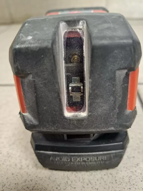 LASER KRZYZOWY HILTI PM 2-LG/UCHWYT