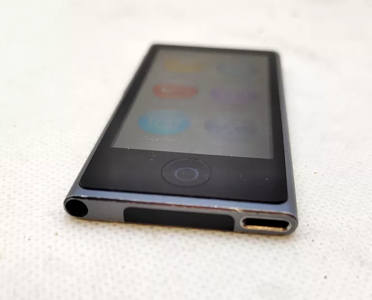 APPLE IPOD NANO 7+SŁUCHAWKI