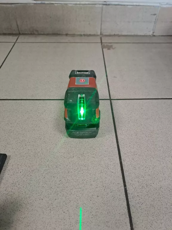 LASER KRZYZOWY HILTI PM 2-LG/UCHWYT