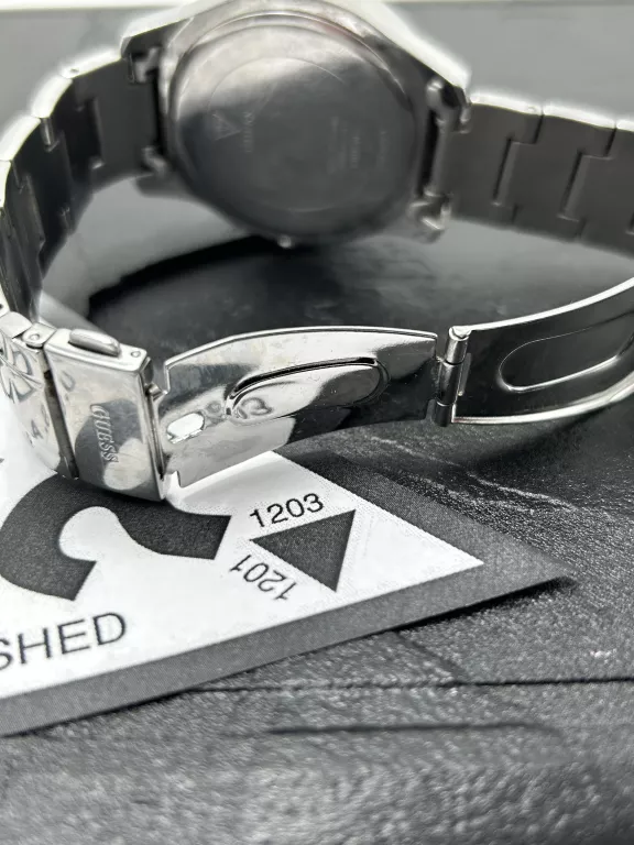 zegarek-guess-lady-gw0020l1-ksztalt-koperty-okragla