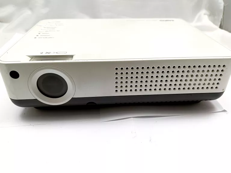 PROJEKTOR RZUTNIK SANYO PRO XTRA