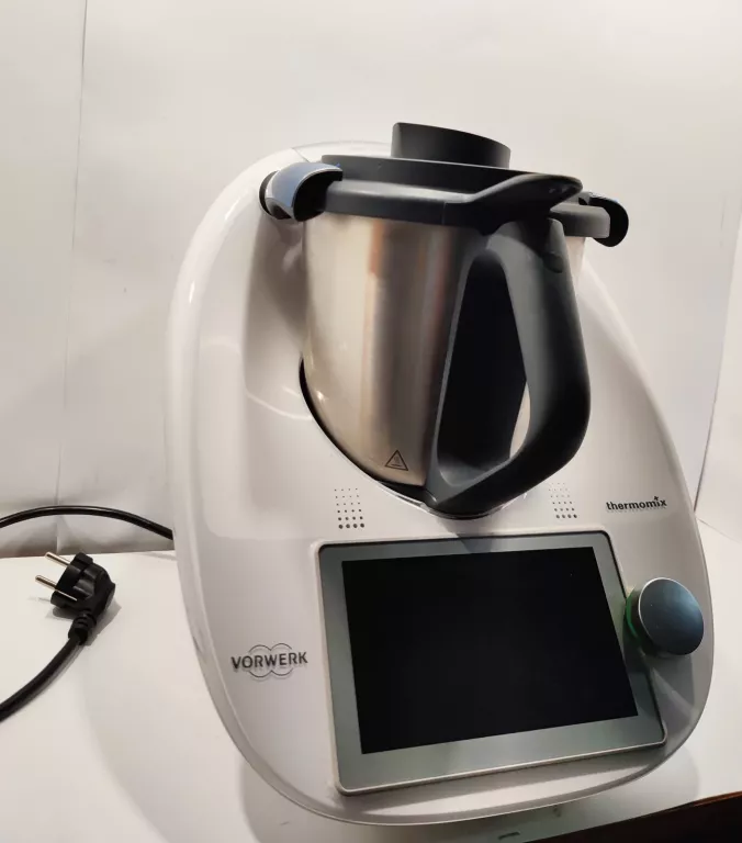 robot-kuchenny-vorwerk-thermomix-tm6-akcesoria-obroncow-pokoju-3-gubin