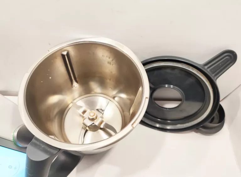 robot-kuchenny-vorwerk-thermomix-tm6-akcesoria-kod-producenta-vorwerk-thermomix-tm6-czarny-black