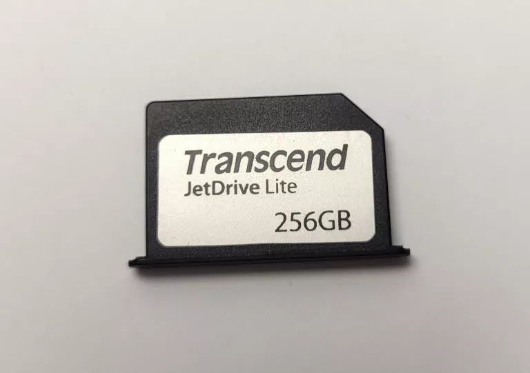 macbook-pro-a1502-i5-lad-karta-pamieci-256gb-rodzaj-karty-graficznej-grafika-zintegrowana