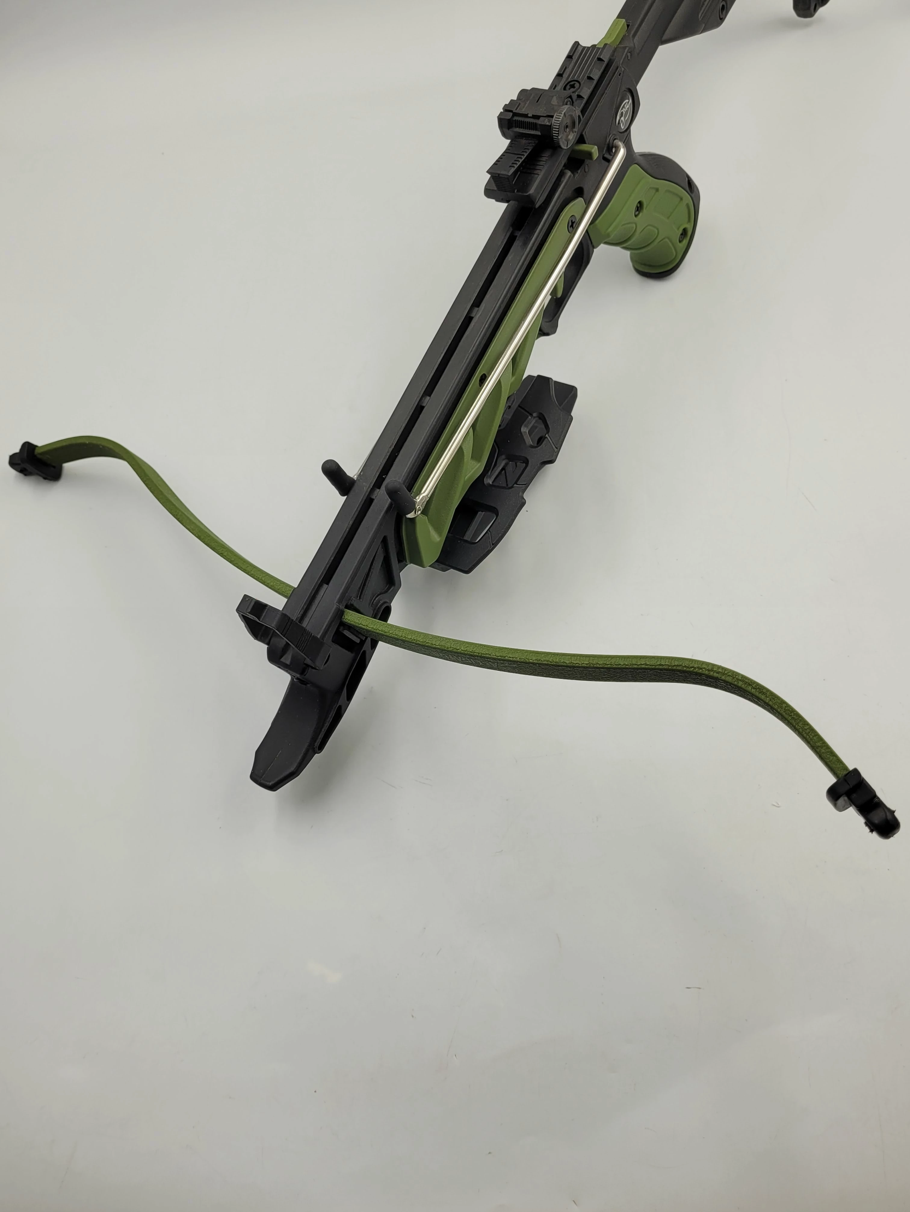 kusza-pistoletowa-mankung-alligator-marka-mankung