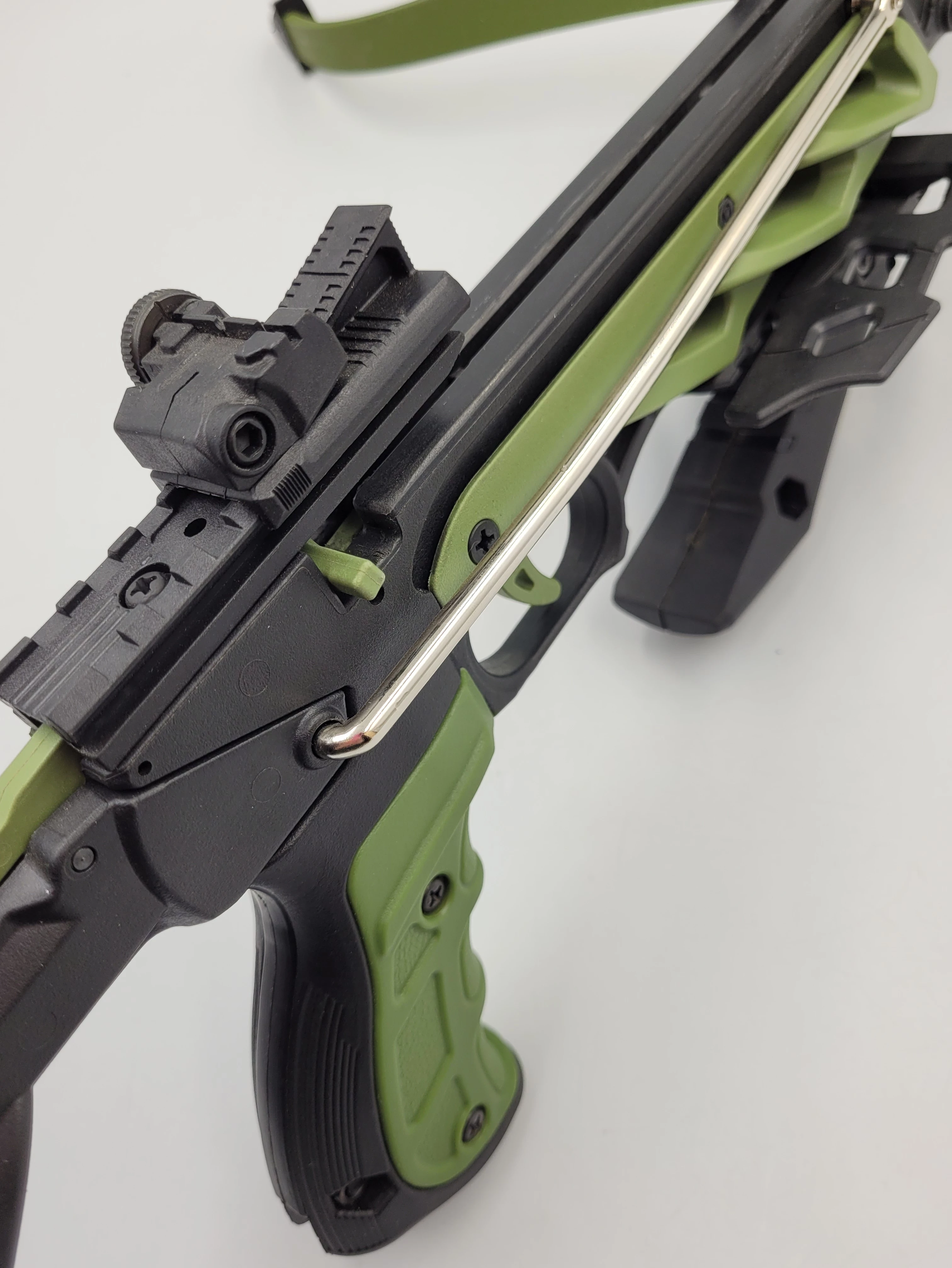 kusza-pistoletowa-mankung-alligator-stan-uzywany