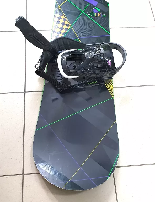 DESKA SNOWBOARDOWA VÖLKL 64 + WIĄZANIA