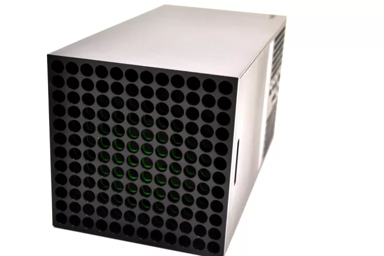 KONSOLA XBOX SERIES X 1TB + KOMPLET OKAZJA