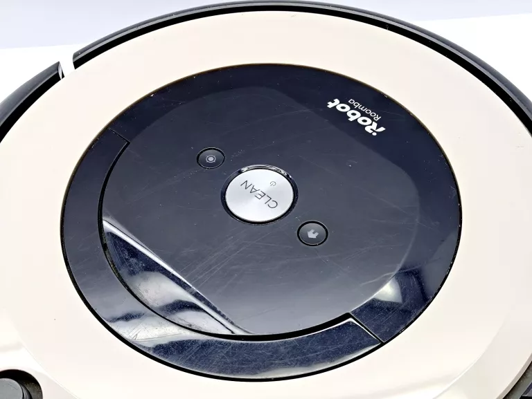 ROBOT SPRZĄTAJĄCY IROBOT ROOMBA E5