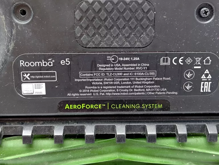 ROBOT SPRZĄTAJĄCY IROBOT ROOMBA E5