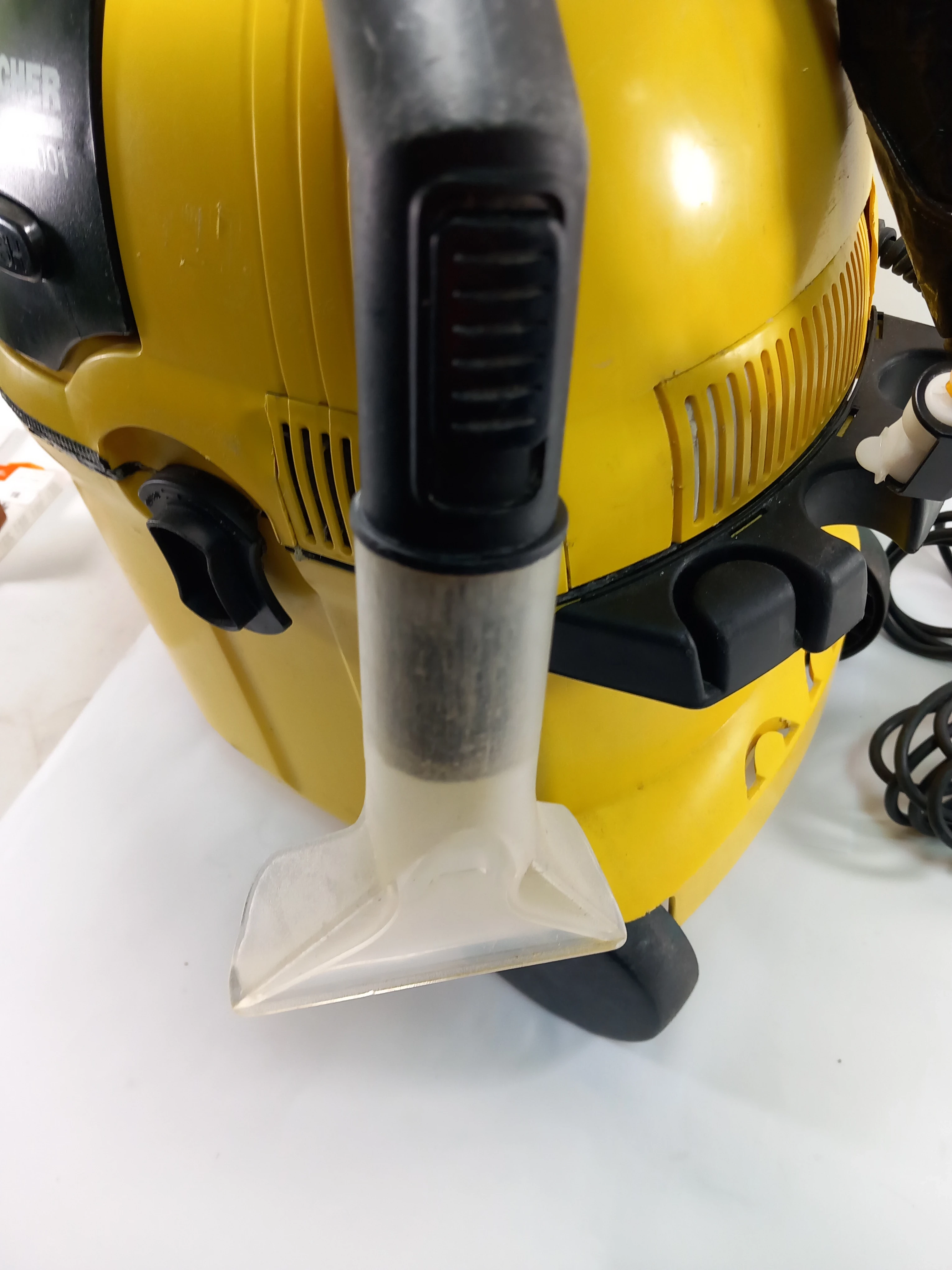 odkurzacz-pioracy-karcher-se-3001-usz-rura-moc-1400