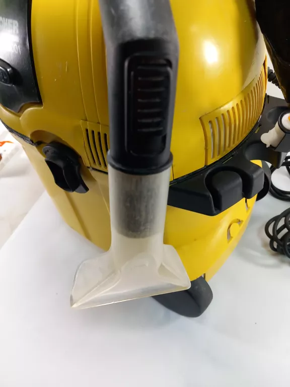 ODKURZACZ PIORĄCY KARCHER SE 3001 (USZ RURA)