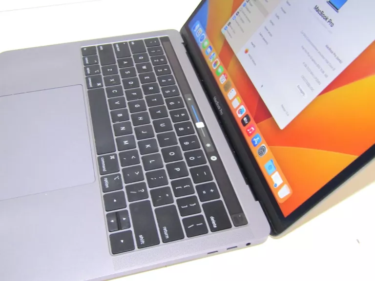 MACBOOK PRO 13" 2019 I5 256 SSD