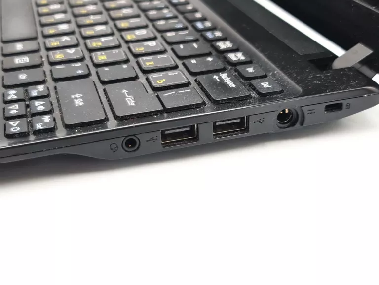 LAPTOP ACER V5 4RAM AMD C-70 RADEON 7290 120HDD