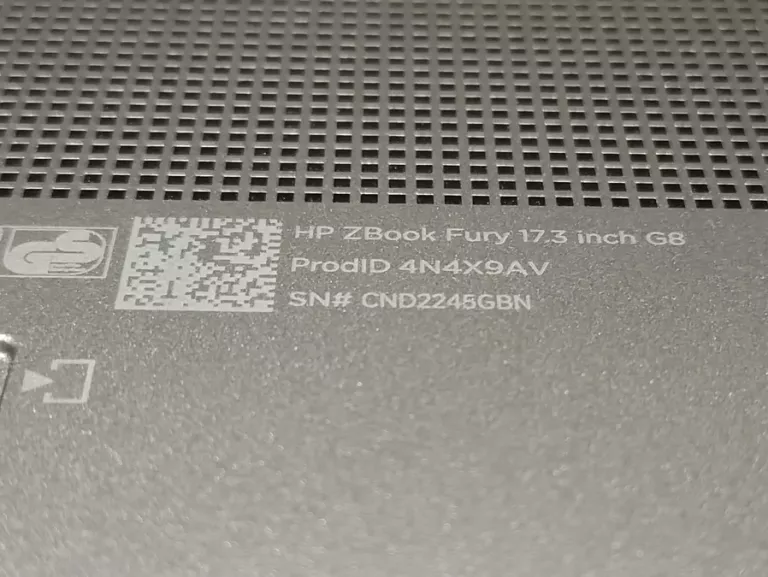 HP ZBOOK FURY 17 G8 32GB 1TB RTX A4000 I7-11850