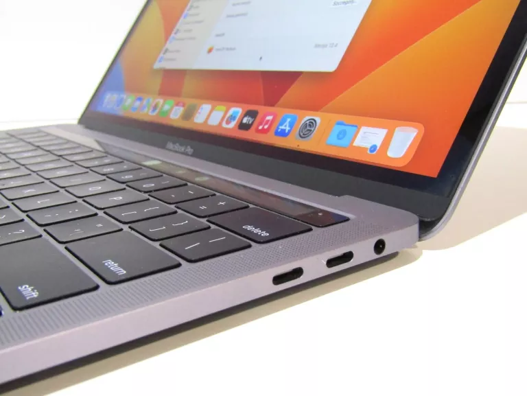 MACBOOK PRO 13" 2019 I5 256 SSD