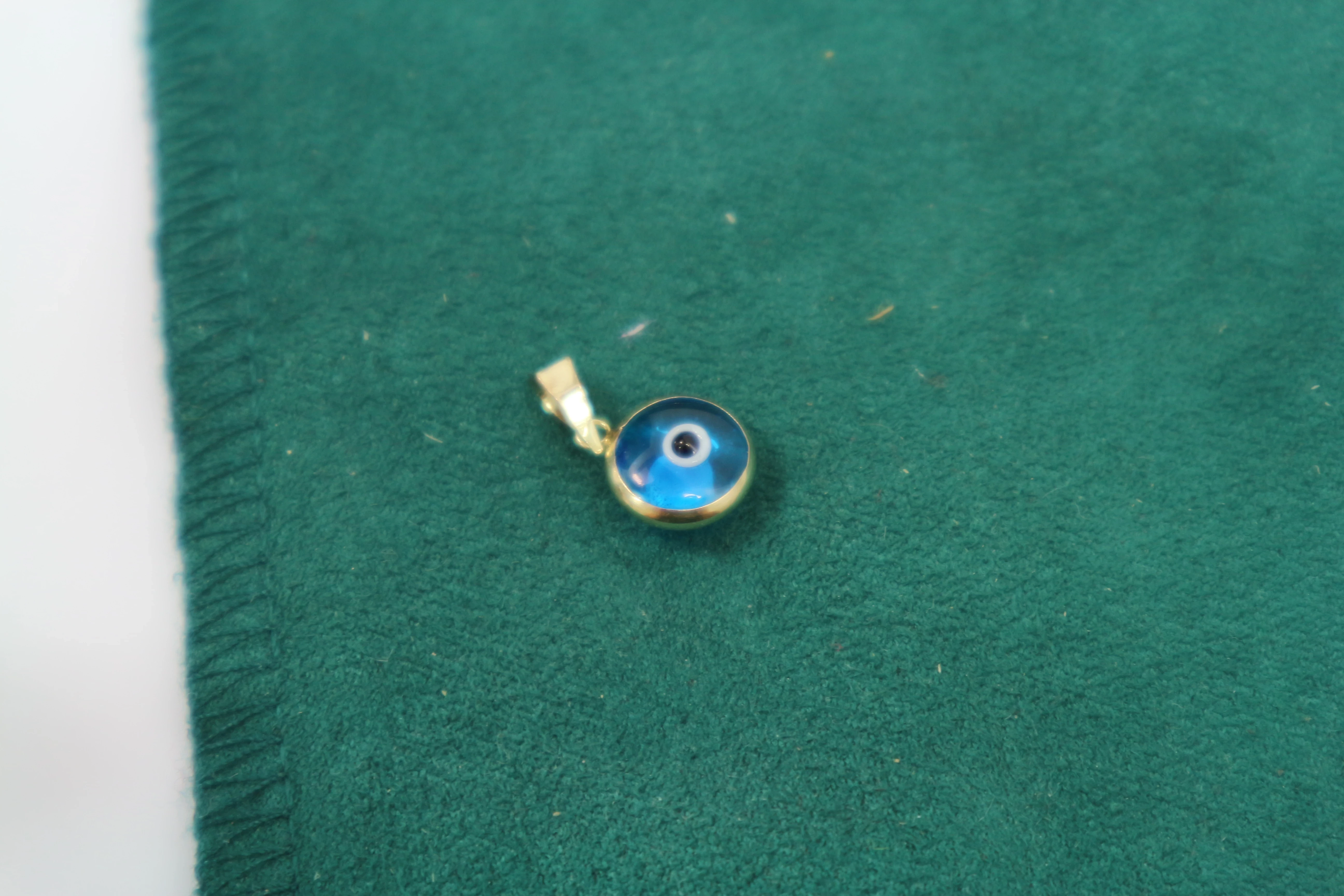 zlota-zawieszka-052g-oko-proroka-333-kolor-dominujacy-zloty