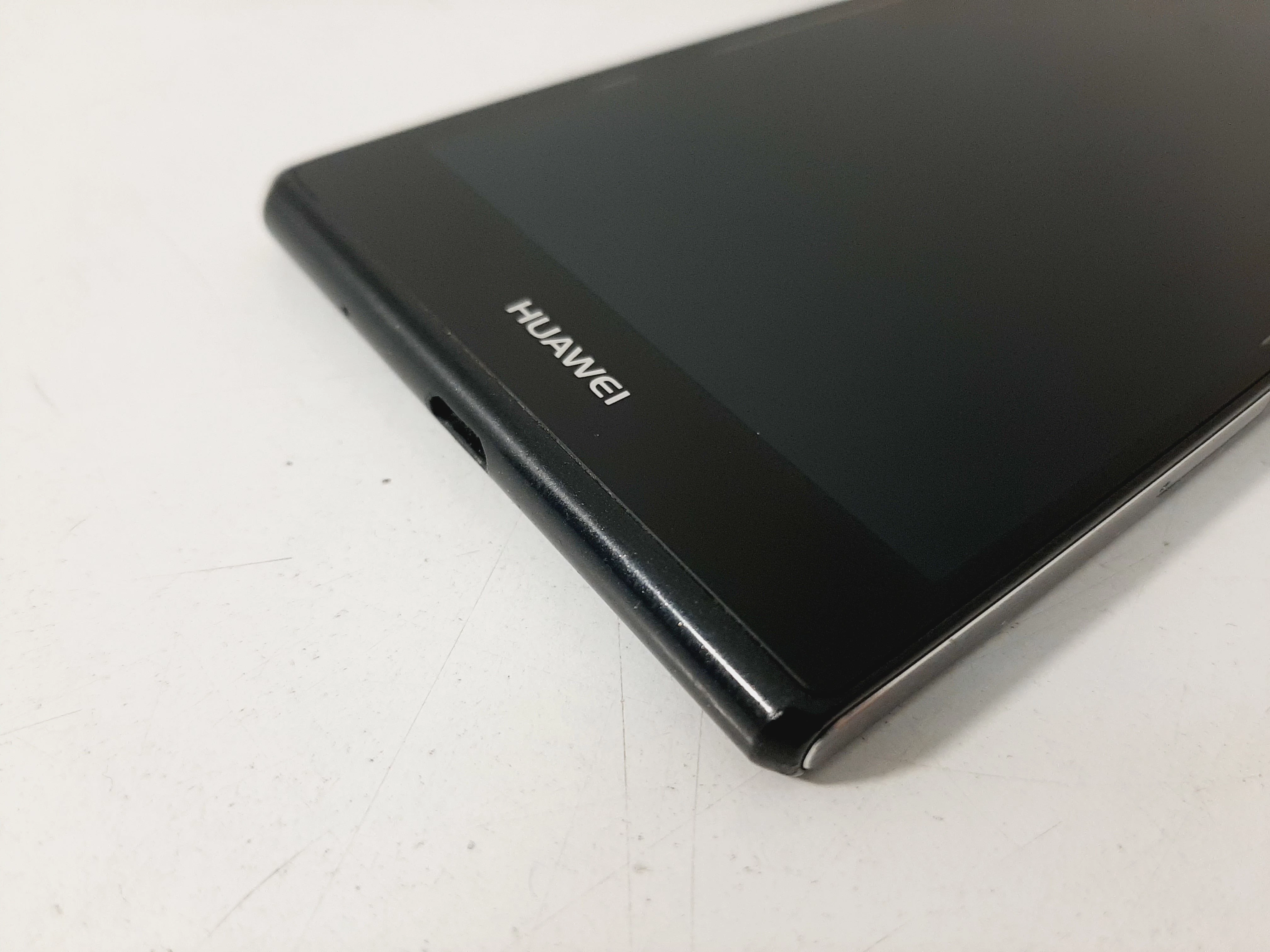 telefon-huawei-ascend-p7-p7-l10-typ-smartfon