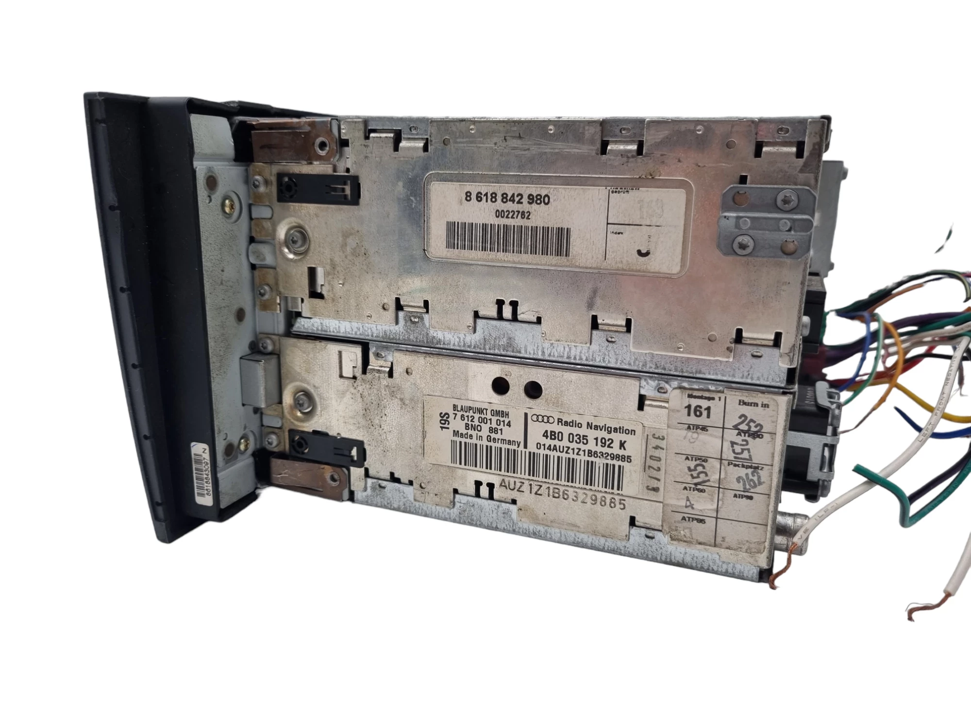 radio-navigation-plus-audi-a6-c5-vw-passat-kod-product-id