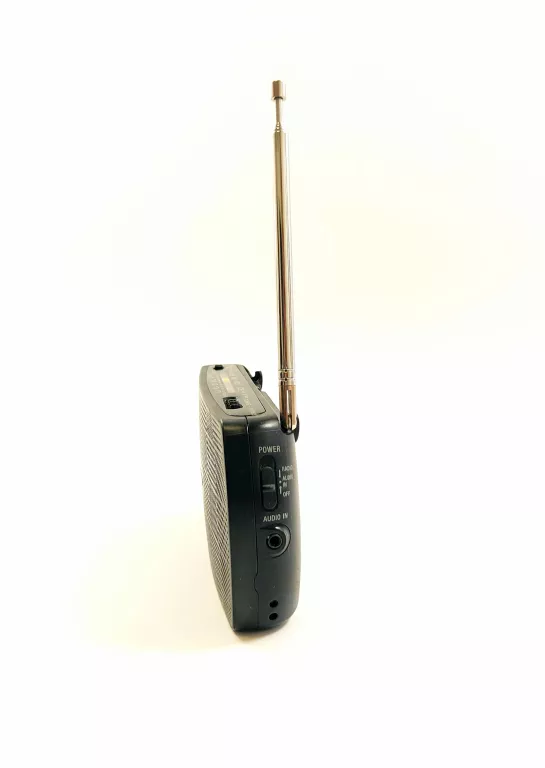 RADIO PRZENOŚNE SONY SRF 18