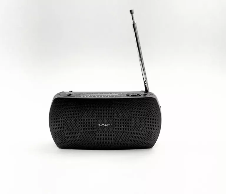 RADIO PRZENOŚNE SONY SRF 18