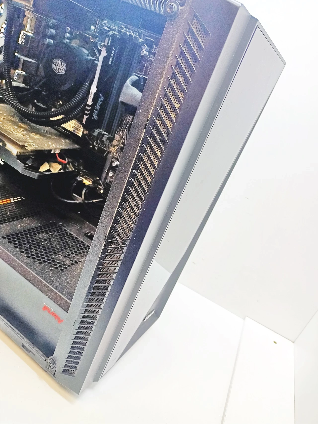 komputer-gamingowy-monitor-msi-wielkosc-pamieci-ram-8-gb